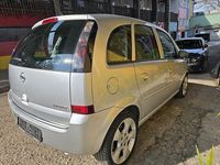 Gebraucht Opel Meriva 101 PS (74 kW) 2007 Silber Van / Kleinbus