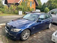 Gebraucht BMW 318 143 PS (105 kW) 2012 Blau Kombi