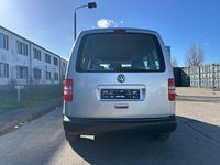 Gebraucht VW Caddy Trendline 102 PS (75 kW) 2012 Silber Van / Kleinbus