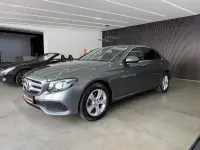 Gebraucht Mercedes E200 184 PS (135 kW) 2016 Selenitgrau Limousine