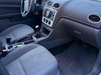 Gebraucht Ford Focus 74 PS (54 kW) 2005 Grau Kleinwagen