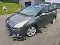 Gebraucht Peugeot 5008 Premium 163 PS (119 kW) 2011 Grau Van / Kleinbus