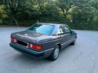 Gebraucht Mercedes 190 109 PS (80 kW) 1992 Violet Limousine