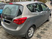 Gebraucht Opel Meriva 120 PS (88 kW) 2010 Braun Van / Kleinbus
