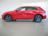 Gebraucht Audi A3 Ambiente 150 PS (110 kW) 2025 Progressivrot metallic Limousine