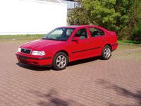 Gebraucht Skoda Octavia 125 PS (91 kW) 1999 Rot Limousine