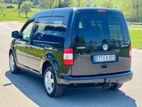 Second-hand VW Caddy Team 105 CP (77 kW) 2010 Negru Monovolum