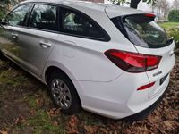 gebraucht Hyundai i30 Kombi 1.4 Passion