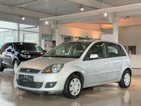 Gebraucht Ford Fiesta Style 101 PS (74 kW) 2008 Silber Kleinwagen