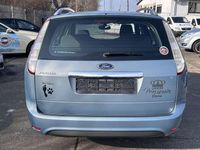 Gebraucht Ford Focus Titanium 101 PS (74 kW) 2008 Avalongrau Kombi