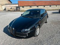 Gebraucht Alfa Romeo 147 Progression 105 PS (77 kW) 2002 Schwarz Kleinwagen