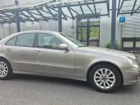 Gebraucht Mercedes E220 Elegance 170 PS (125 kW) 2008 Beige Limousine