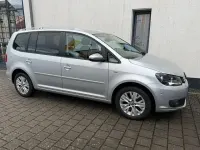 Gebraucht VW Touran Life 140 PS (102 kW) 2013 Silber Van / Kleinbus