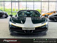 Gebraucht Ferrari SF90 1001 PS (736 kW) 2024 Grün Coupé