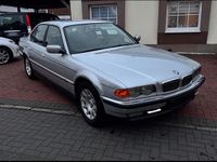 Gebraucht BMW 728 190 PS (139 kW) 1999 Silber Limousine