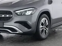 Gebraucht Mercedes GLA200 150 PS (110 kW) 2024 Grau SUV