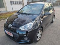 Gebraucht Hyundai i10 67 PS (49 kW) 2016 Schwarz Kleinwagen