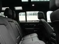 Gebraucht Land Rover Defender HSE Dynamic 300 PS (220 kW) 2025 Santorinni black SUV