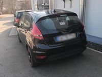 Gebraucht Ford Fiesta 80 PS (58 kW) 2010 Schwarz Kleinwagen