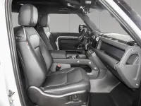 Gebraucht Land Rover Defender SE Dynamic 202 PS (148 kW) 2023 Yulong white SUV