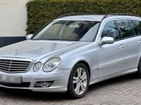 Gebraucht Mercedes E220 170 PS (125 kW) 2009 Grau Kombi