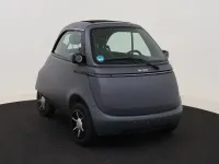 Gebraucht Micro Microlino 13 kW (18 PS) 2024 Schwarz (berlin anthrazit matt) Kleinwagen