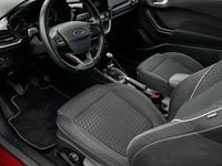 Gebraucht Ford Fiesta Titanium 101 PS (74 kW) 2018 Ruby rot (metallic) Kleinwagen