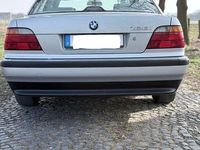 Gebraucht BMW 728 193 PS (141 kW) 1996 Silber Limousine