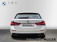 gebraucht BMW 520 d Luxury Line Touring Park-Assistent HUD Luftfederung AD El. Panodach Navi