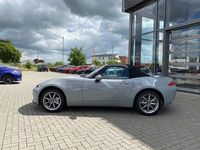 Neu Mazda MX5 Exclusive 132 PS (97 kW) 2025 Aero gray m Cabrio