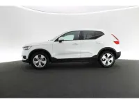 Gebraucht Volvo XC40 Momentum 197 PS (144 kW) 2020 Weiß SUV
