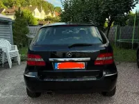 Gebraucht Mercedes B180 109 PS (80 kW) 2010 Schwarz Van / Kleinbus
