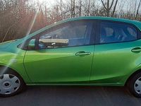 Second-hand Mazda 2 75 CP (55 kW) 2009 Verde Hatchback