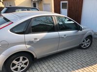 Gebraucht Ford Focus 101 PS (74 kW) 2008 Grau Kleinwagen