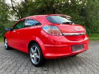 gebraucht Opel Astra GTC Astra HKlima Tempomat Sitzheizung Navi TÜV NEU