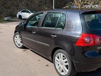 Gebraucht VW Golf V 75 PS (55 kW) 2004 Schwarz Kleinwagen