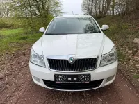 Gebraucht Skoda Octavia 140 PS (102 kW) 2012 Weiß Kombi