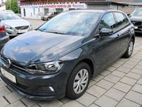 Gebraucht VW Polo Comfortline 95 PS (69 kW) 2019 Grau Kleinwagen