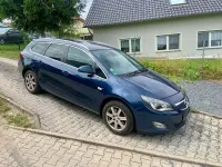 Gebraucht Opel Astra Innovation 160 PS (117 kW) 2011 Blau Kombi