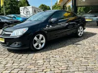 Gebraucht Opel Astra Cabriolet 140 PS (102 kW) 2009 Schwarz Cabrio