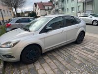 Gebraucht Ford Focus 100 PS (73 kW) 2008 Silber Limousine