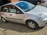 Gebraucht Ford Fiesta 80 PS (58 kW) 2005 Silber Kleinwagen