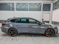 Neu Cupra Leon 150 PS (110 kW) 2026 Grau r6r6 Kombi