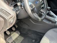 Gebraucht Ford Focus 101 PS (74 kW) 2013 Schwarz Kombi