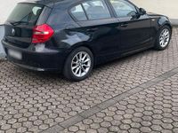 Gebraucht BMW 118 143 PS (105 kW) 2009 Schwarz Kleinwagen