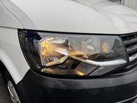 Gebraucht VW Transporter 150 PS (110 kW) 2019 Weiß Van