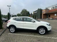 Gebraucht Nissan Qashqai 163 PS (119 kW) 2017 Weiß SUV