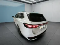 Gebraucht VW Passat 150 PS (110 kW) 2025 Weiß Kombi