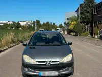 Gebraucht Peugeot 206 75 PS (55 kW) 2003 Silber Limousine