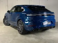 Gebraucht Porsche Cayenne E-Hybrid Coupe Black Edition 470 PS (345 kW) 2026 Montegoblaumetallic SUV